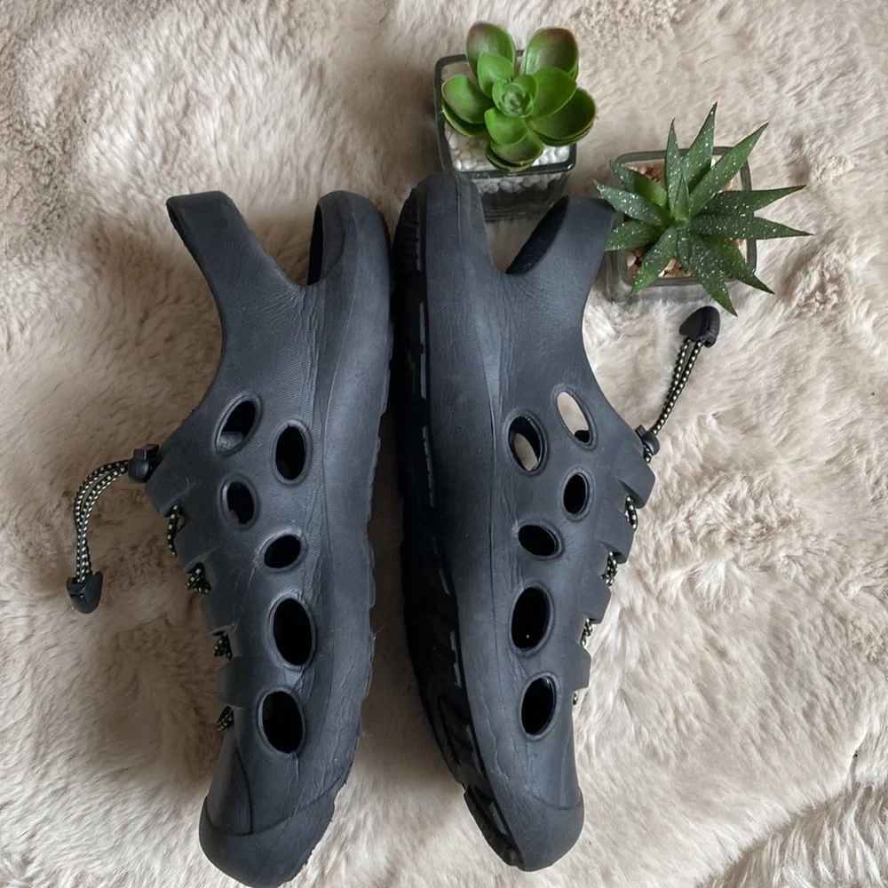 Kids Water Shoes Black Size 4/5